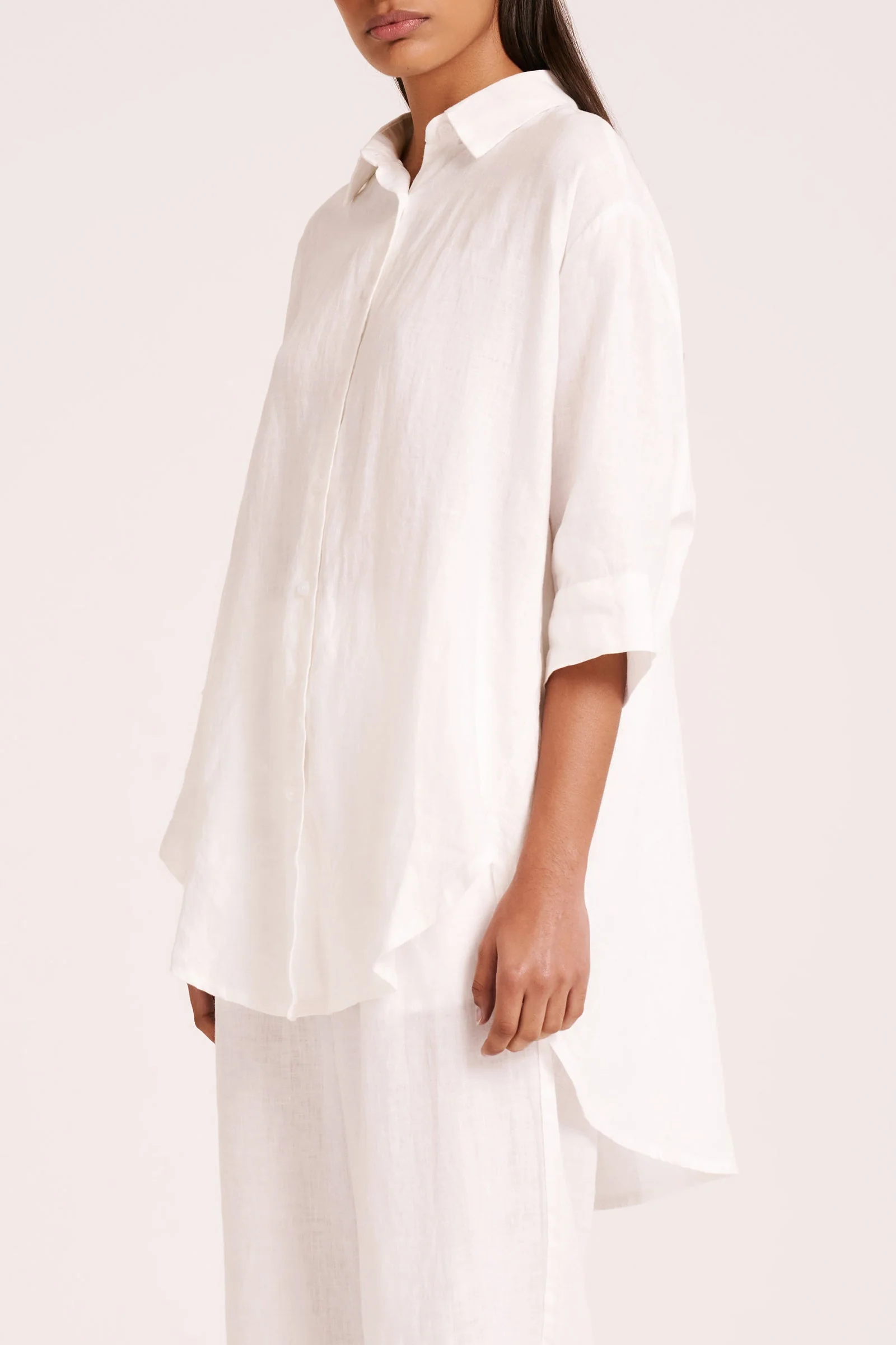LOUNGE LINEN LONGLINE SHIRT - Image 3