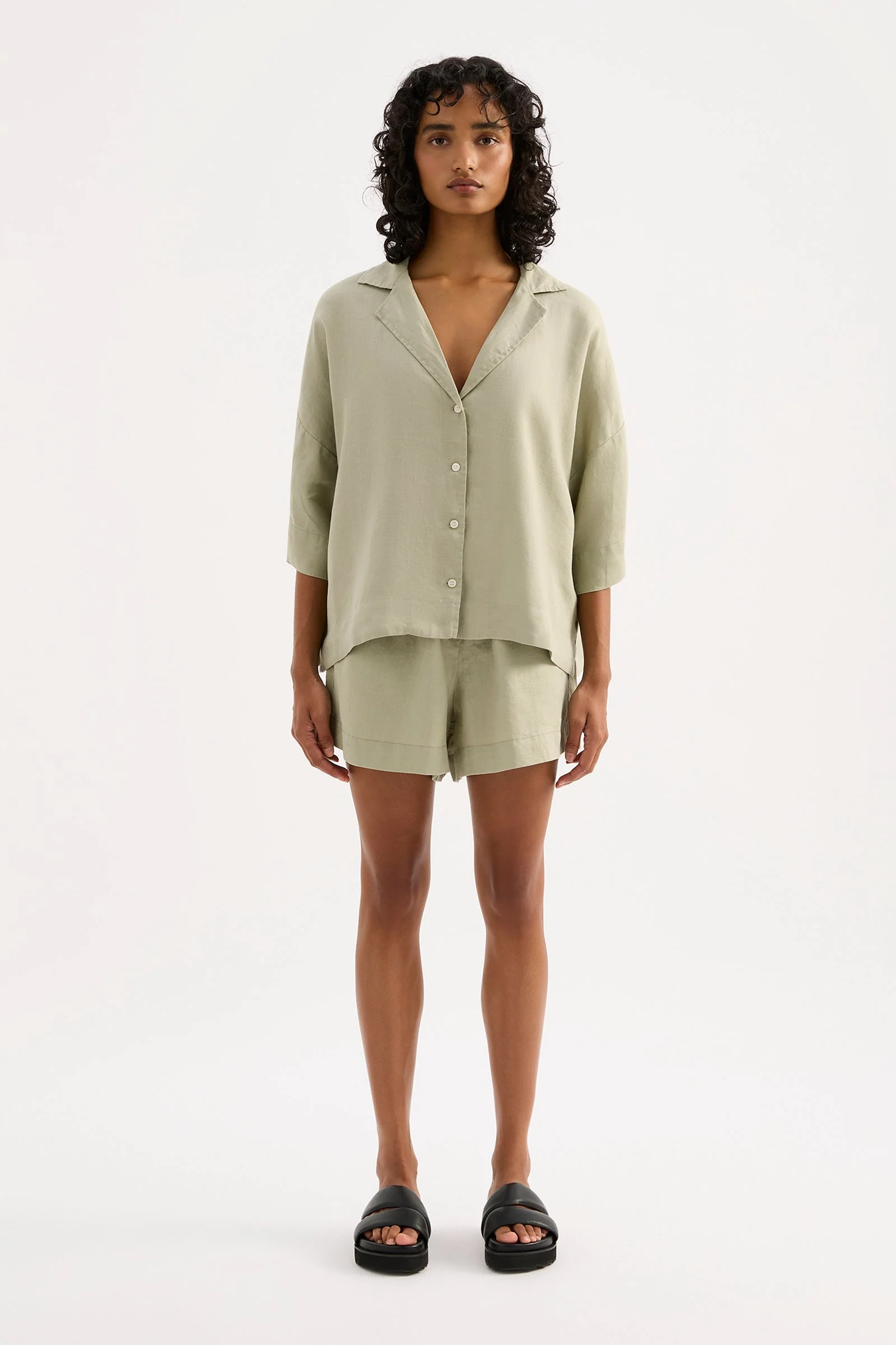 LOUNGE LINEN SHORT