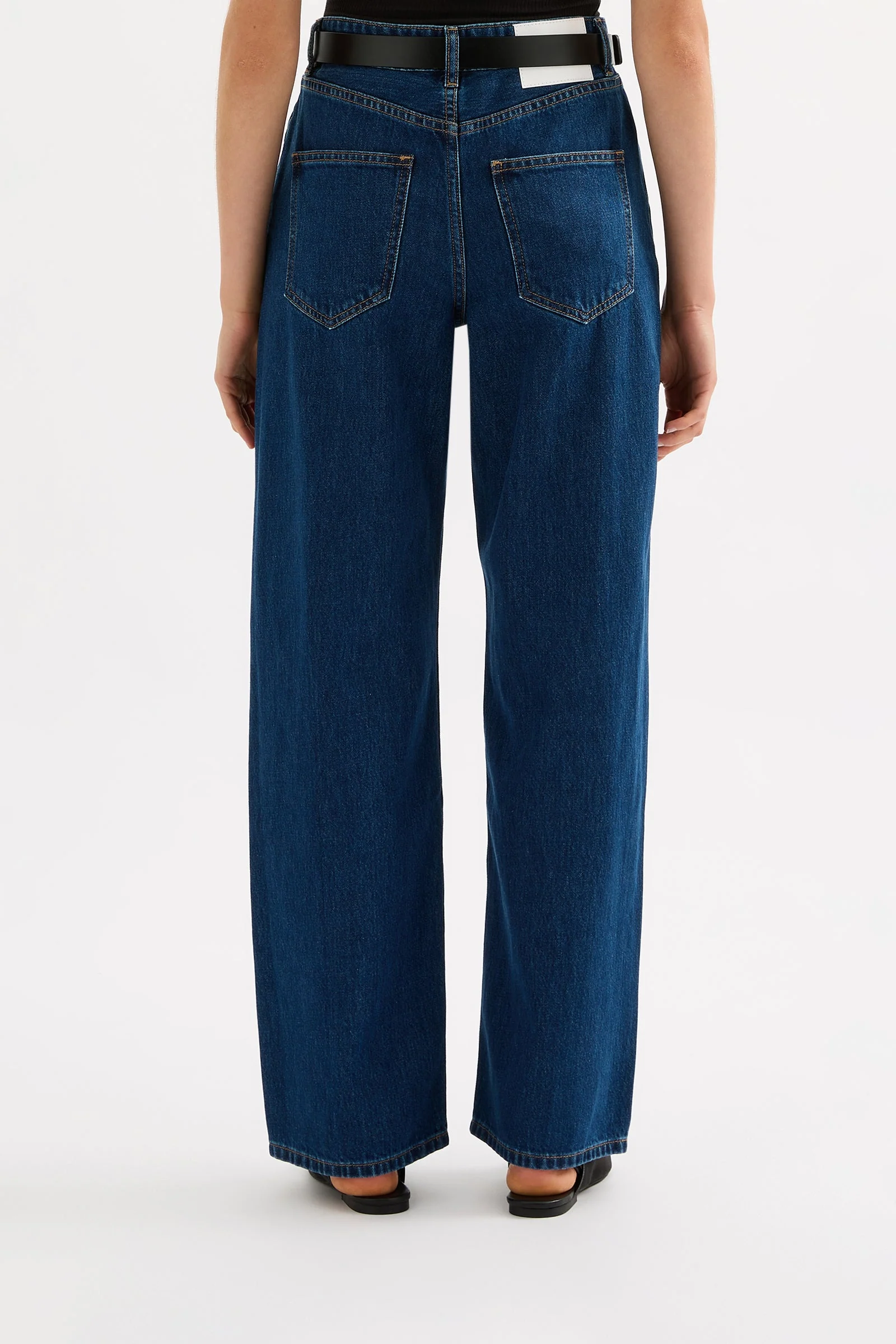 ORGANIC RELAXED LEG JEAN - Image 10