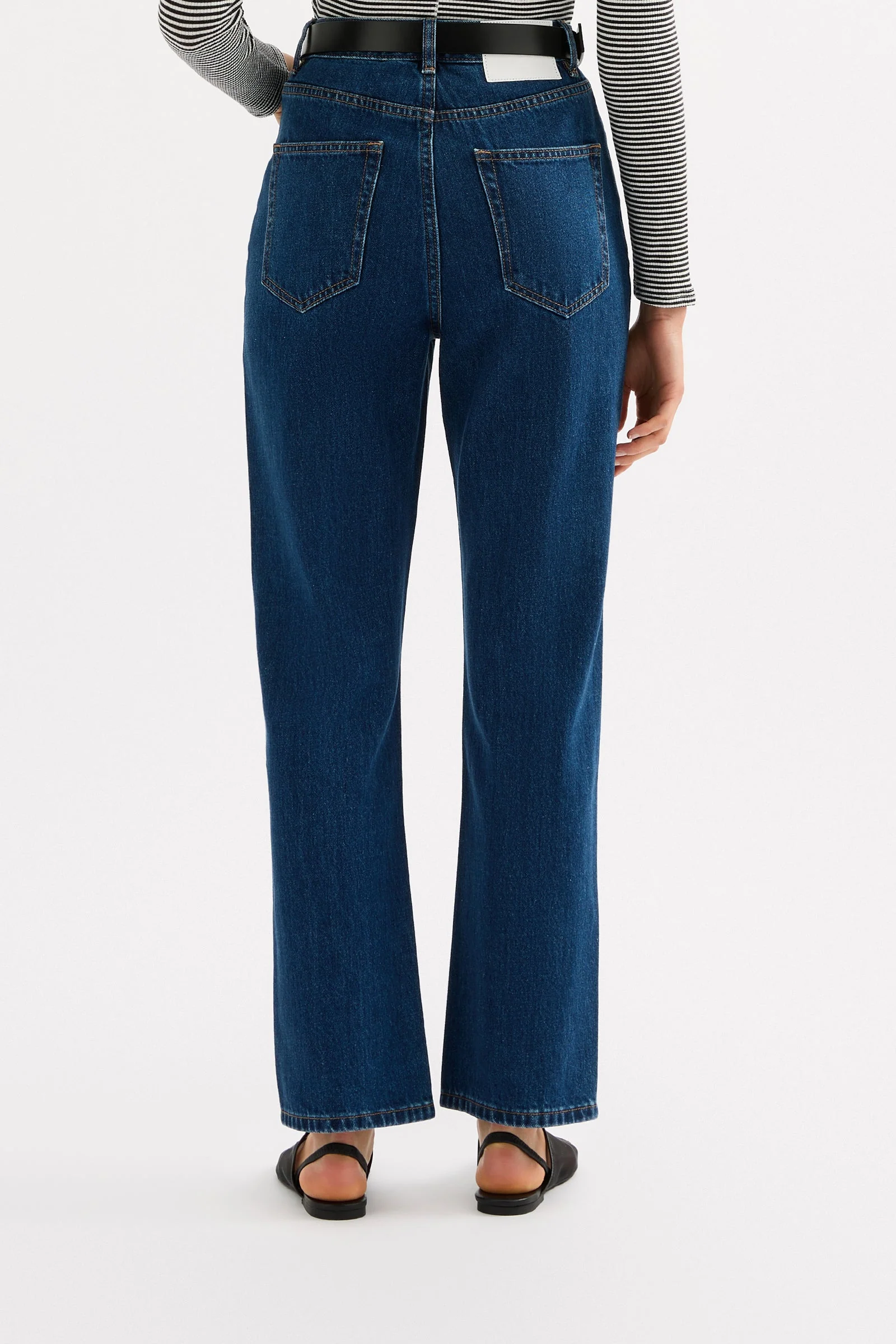 ORGANIC STRAIGHT LEG JEAN - Image 10