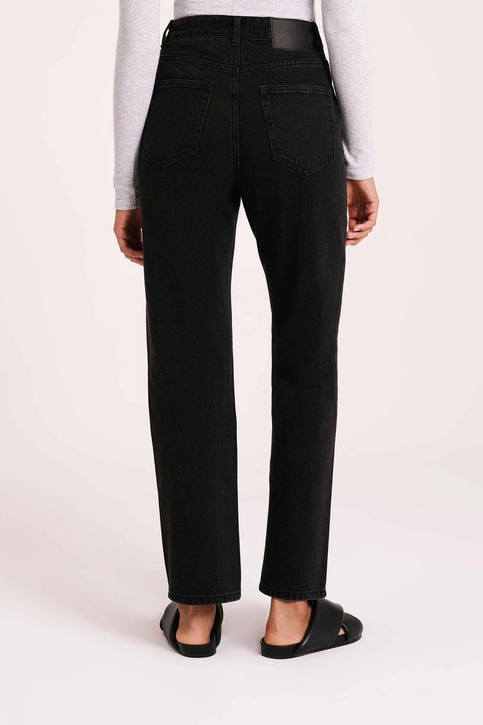 ORGANIC STRAIGHT LEG JEAN - Image 11