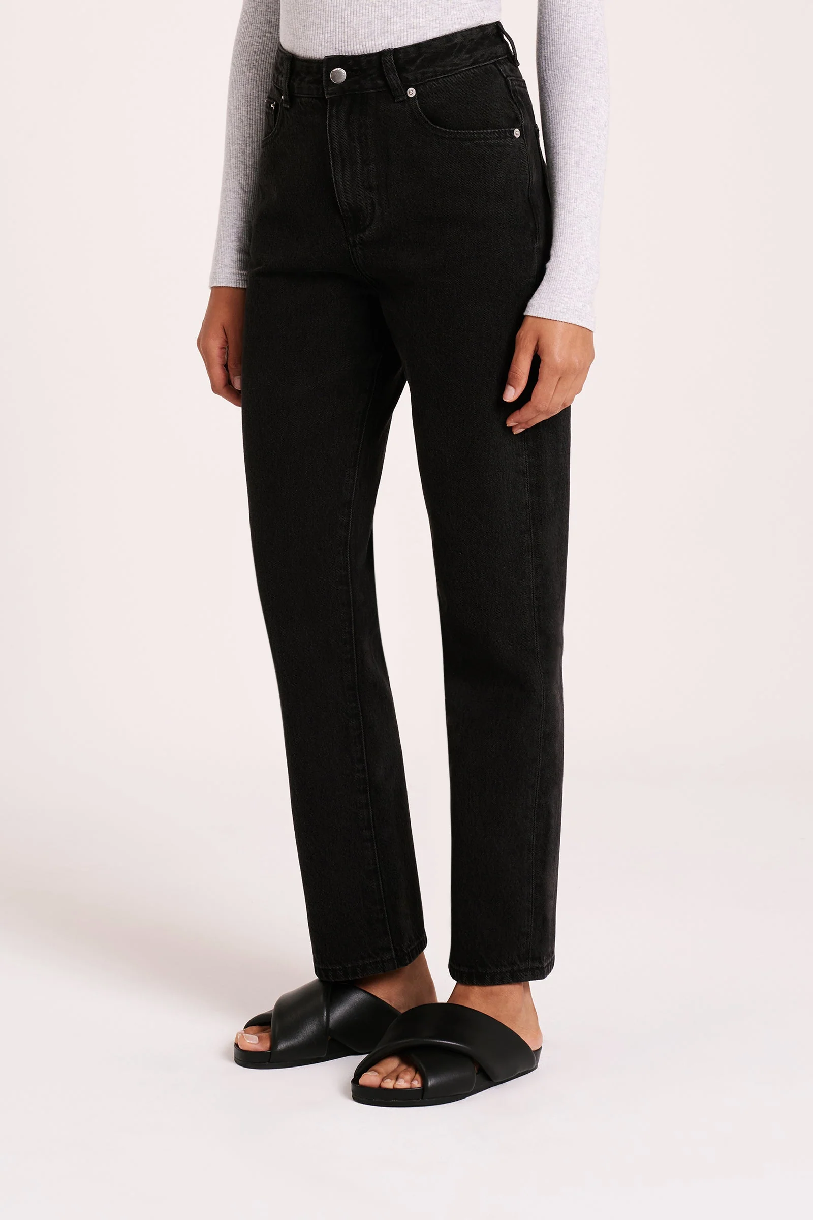 ORGANIC STRAIGHT LEG JEAN - Image 9