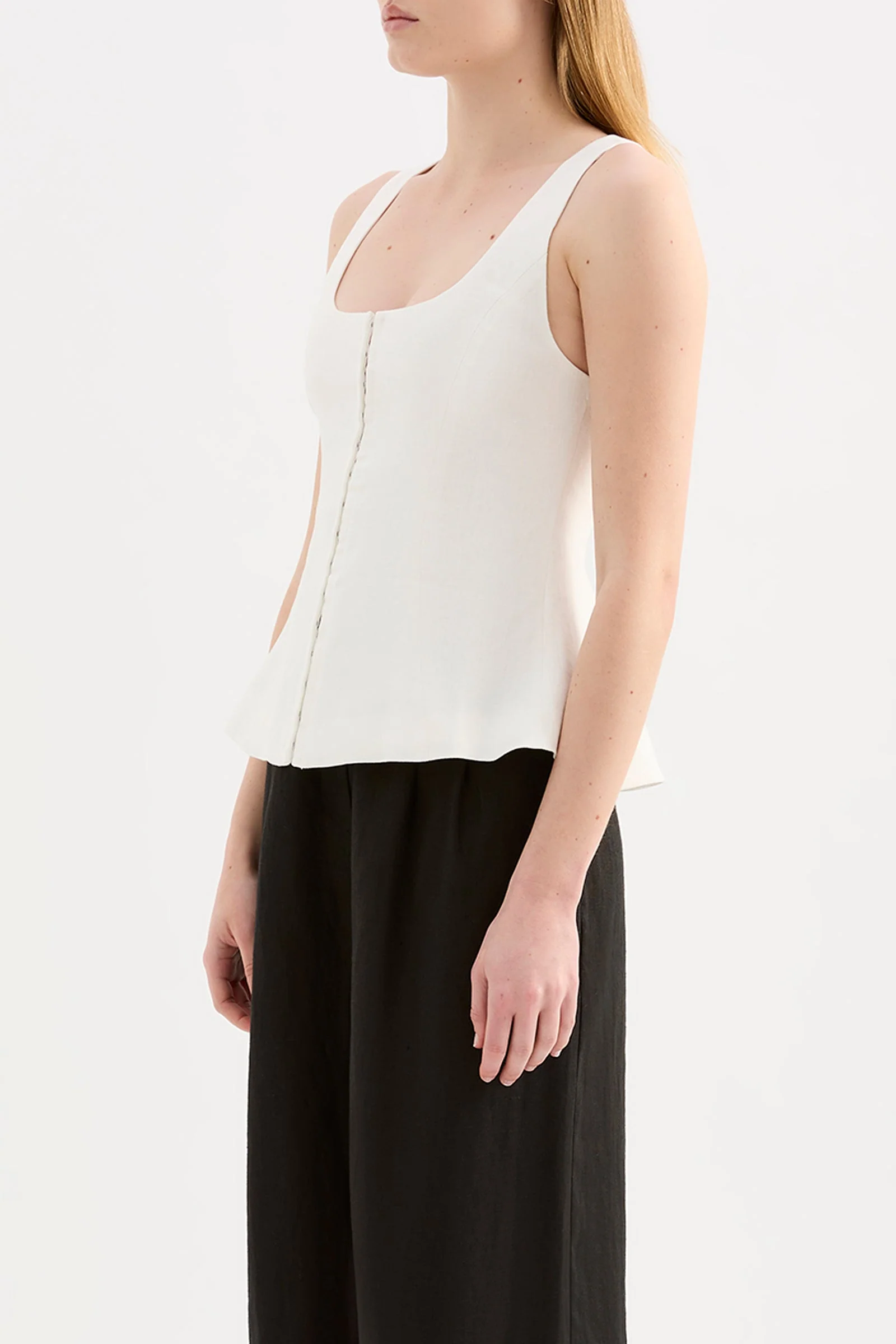 QUINN LINEN VEST - Image 3