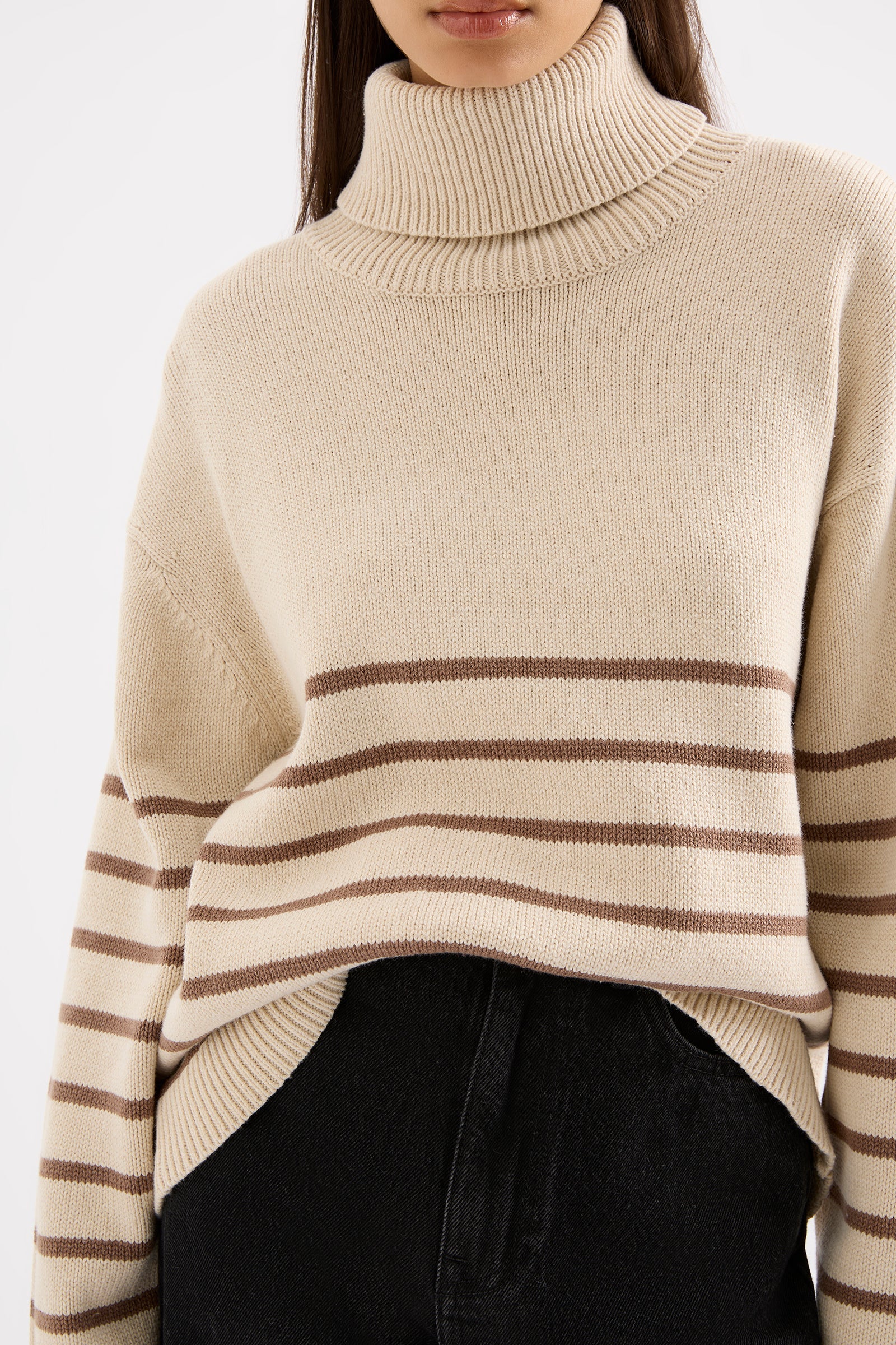 VENUS TURTLENECK KNIT - Image 6